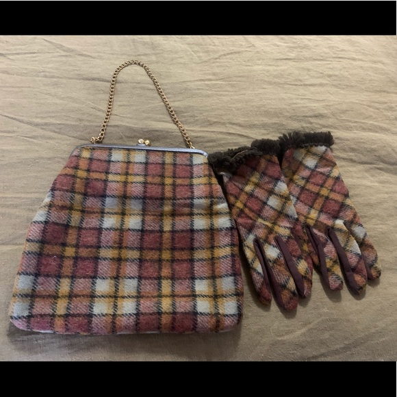 Handbags - Vintage purse and gloves with original tags!